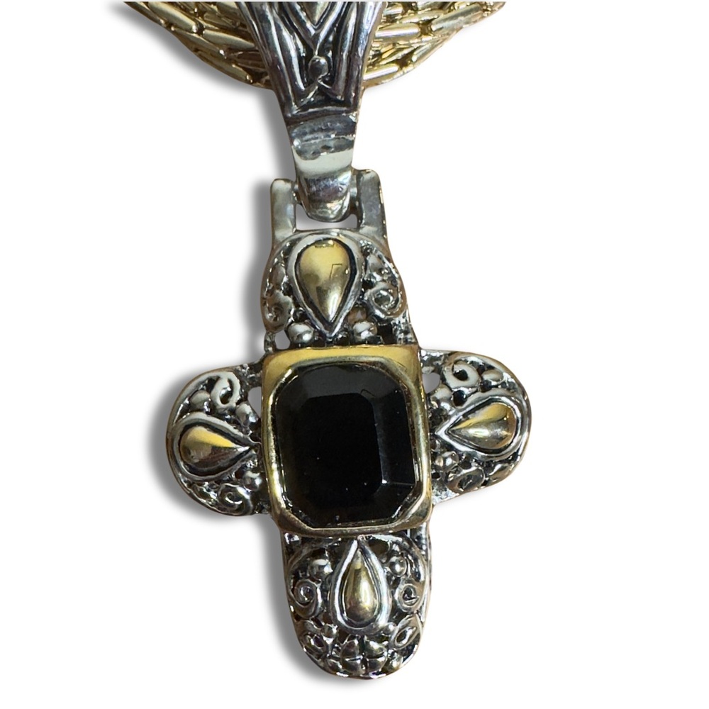 CROSS Pendant & NECKLACE Silver/Gold Metal Filigree Magnetic Closure Black Stone - Picture 3 of 9